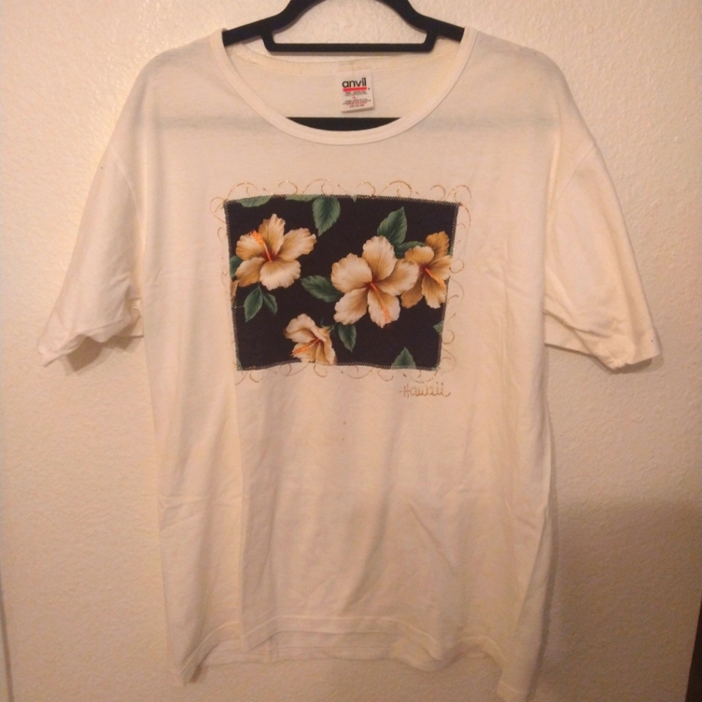 Vintage anvil Hawaiian custom tee shirt size large from the 90's